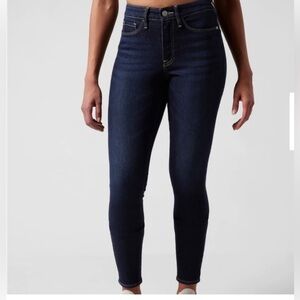 Athlete Sculptex Mid-Rise Dark Wash Skinny Ankle Jeans Size 4 / 27